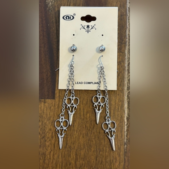 NT Jewelry - NT Silver Scissor Earrings NEW!
